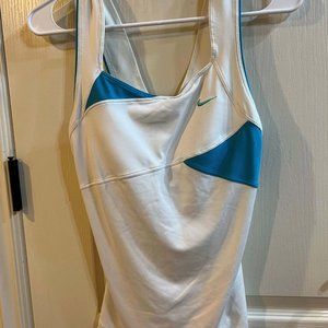 NWOT Nike Tennis Top